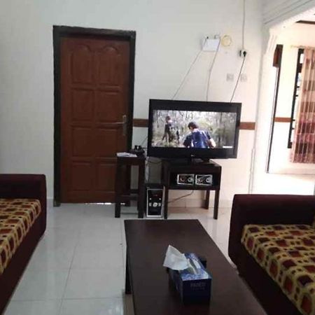 Mawar Bed And Breakfast Bajawa Exterior foto